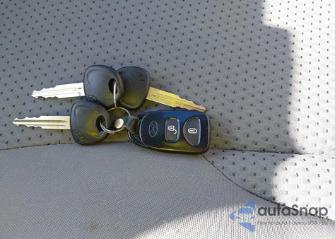 2009 Hyundai Tucson Gls from USA, damaged, VIN KM8JM12B69U951723